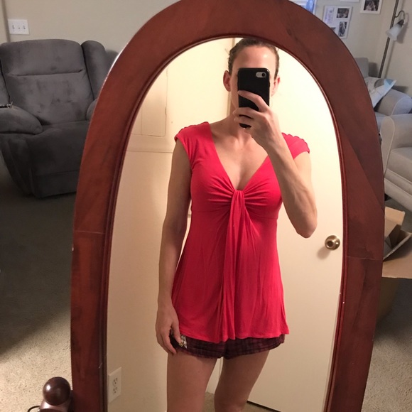 Express Upscale Casual Flowy Top - Picture 5 of 6